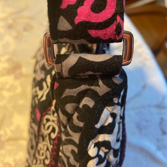 Vera Bradley On The Go Crossbody Bag - Picture 4 of 5
